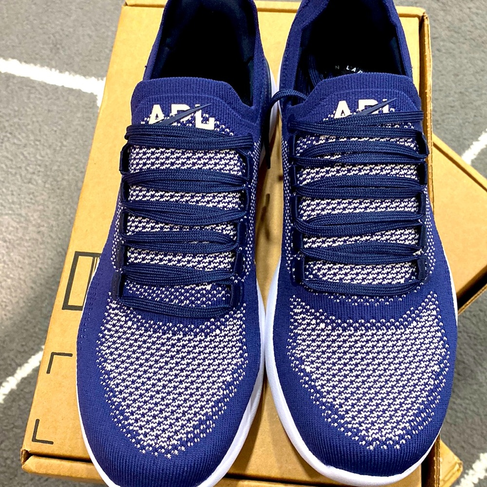 APL: Athletic Propulsion Labs Men’s Techloom Breeze Running Sneakers